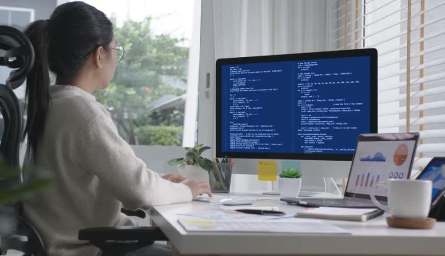 策勒县企业数字化解决方案:机器学习赋能商业模式升级的核心路径